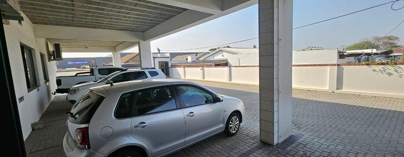 To Let Commercial Property for Rent in Brackenfell Western Cape